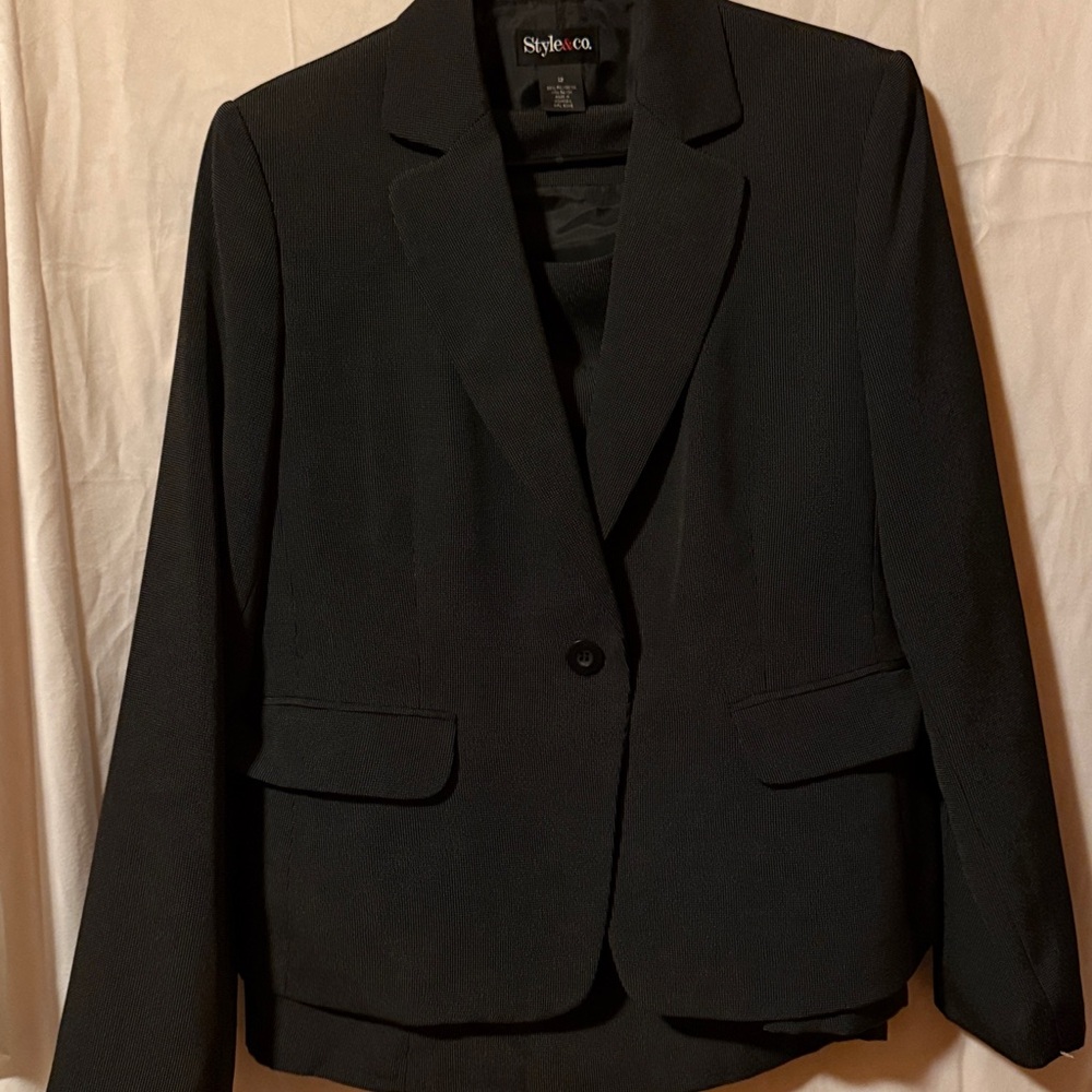 73/Style & Co. Classic Black and White dot skirt suit